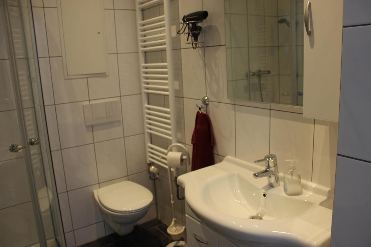 Ferienwohnung Altstadtdomizil ヴェルニゲローデ エクステリア 写真
